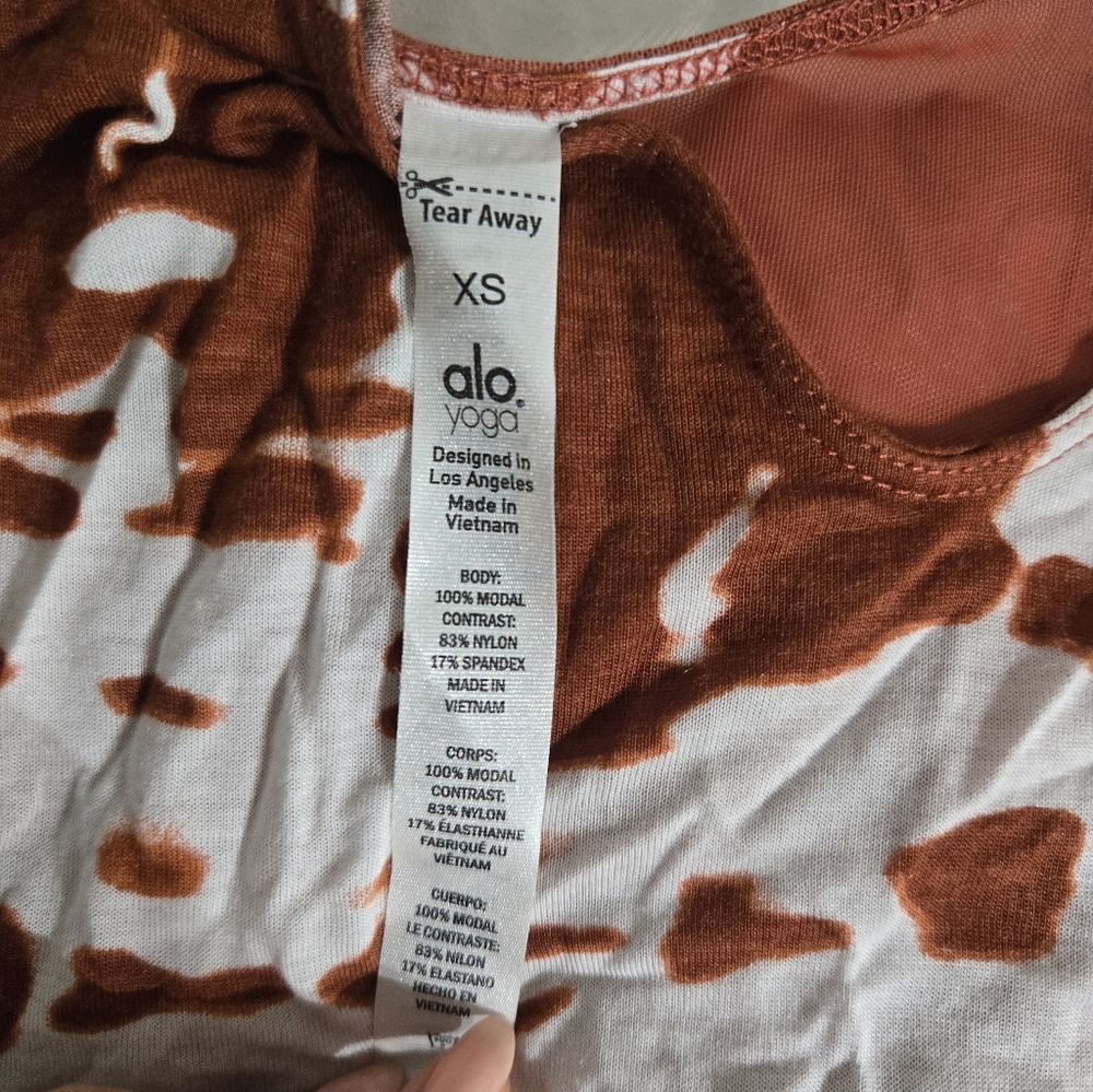 NWT Alo Yoga Tank - Picture 5 of 6